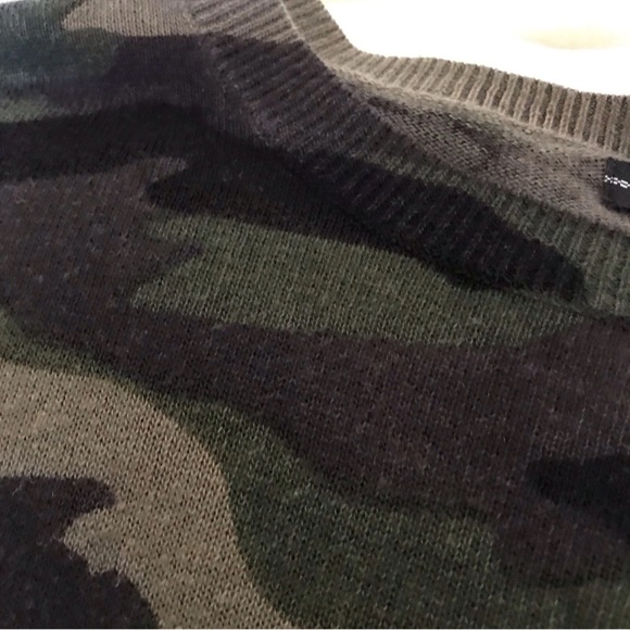 GUESS Linen Blend Green Camouflage Print Sweater Men's Pullover Size M - Picture 6 of 14